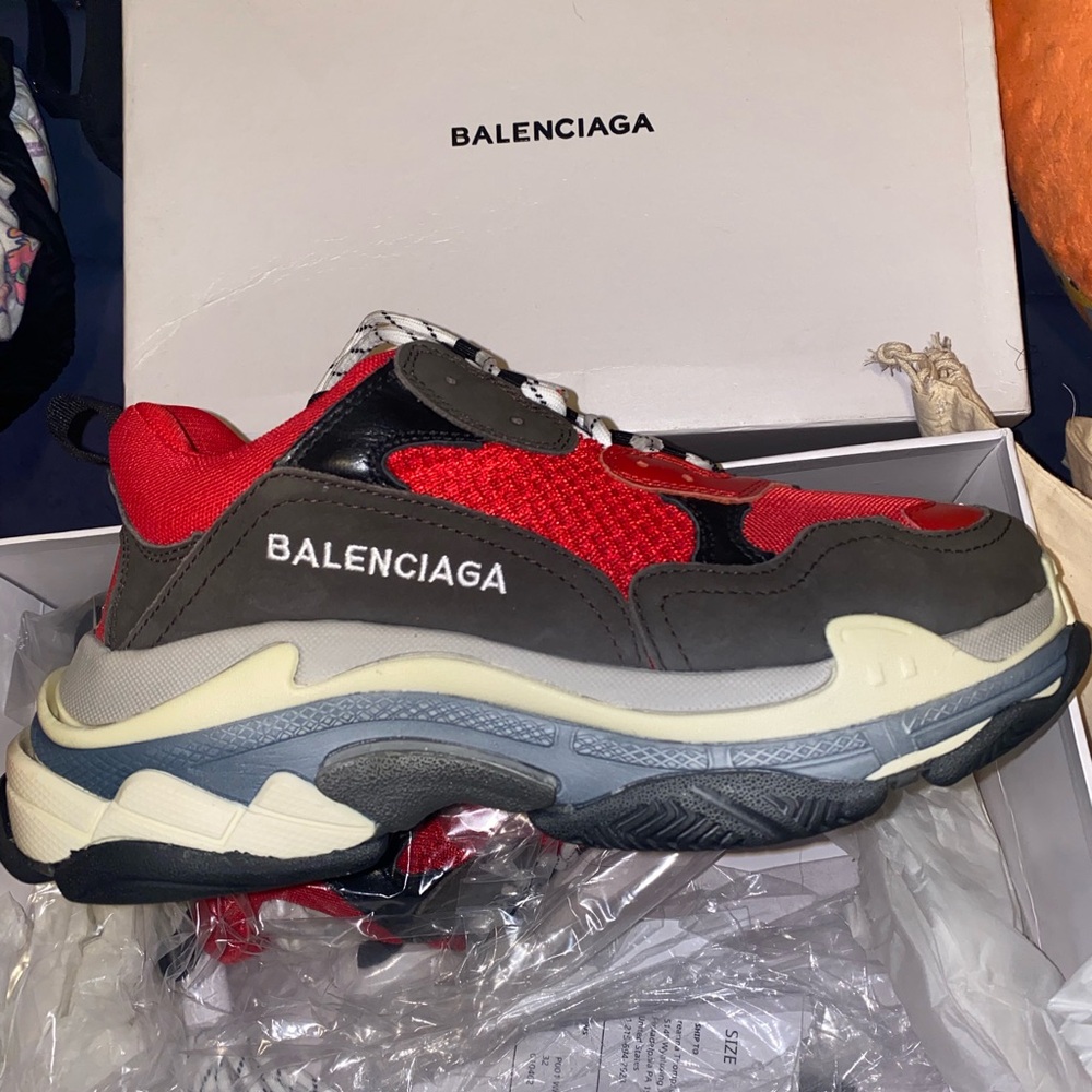 Men sneakers size 10 - Picture 3 of 5